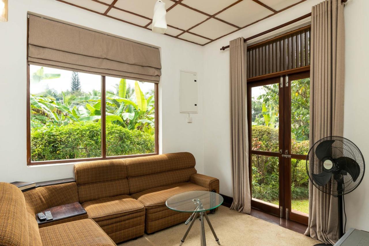 Surveyor'S Residence Bungalow Kandy Exterior foto